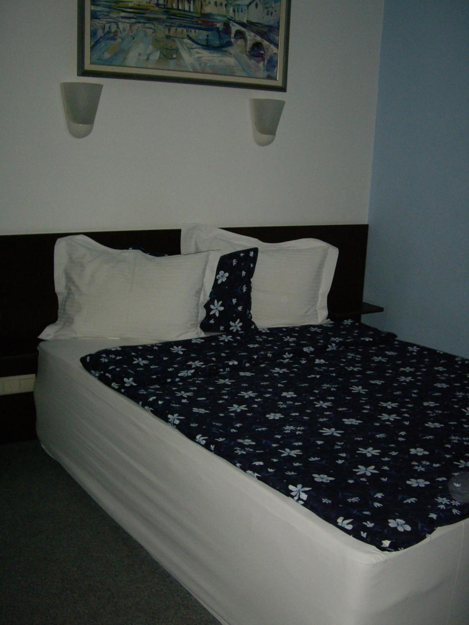 Family Hotel Avramov Widyń Zewnętrze zdjęcie